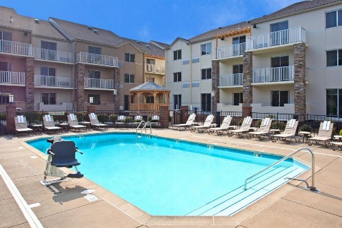 Holiday Inn Express Hotel & Suites Pittsburgh Airport an IHG Hotel - image 45