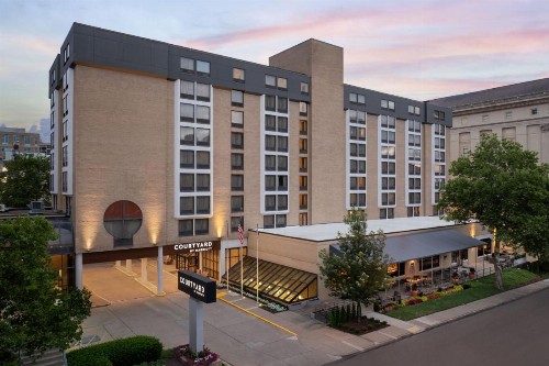 Wyndham Pittsburgh University Center - image 6