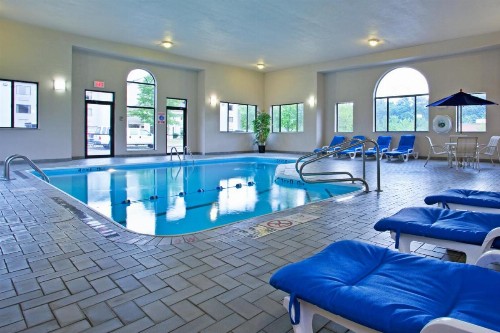 Holiday Inn Express Hotel Pittsburgh-North/Harmarville an IHG Hotel - image 17