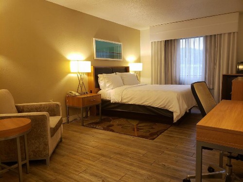 Holiday Inn Express Hotel Pittsburgh-North/Harmarville an IHG Hotel - image 28