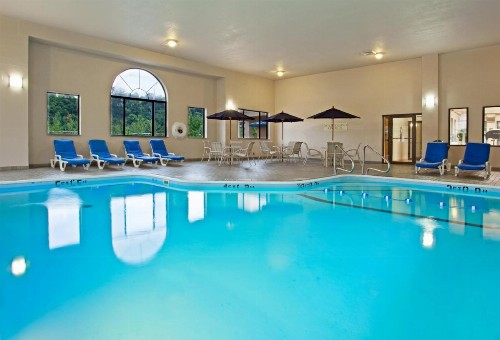 Holiday Inn Express Hotel Pittsburgh-North/Harmarville an IHG Hotel - image 37