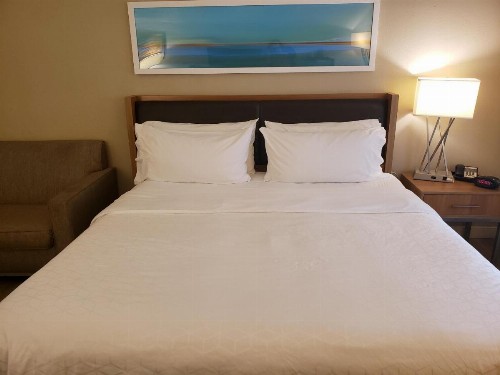 Holiday Inn Express Hotel Pittsburgh-North/Harmarville an IHG Hotel - image 41