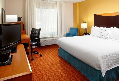 Fairfield Inn & Suites Pittsburgh Neville Island - image 11