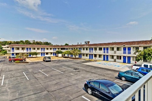 Motel 6-Pittsburgh PA - Crafton - image 20