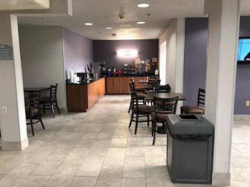 Microtel Inn & Suites by Wyndham Pittsburgh Airport - image 11