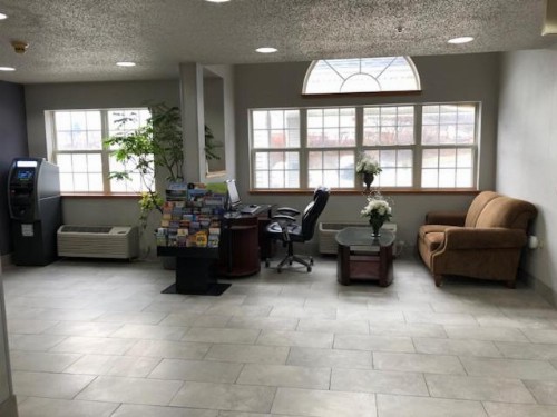 Microtel Inn & Suites by Wyndham Pittsburgh Airport - image 6