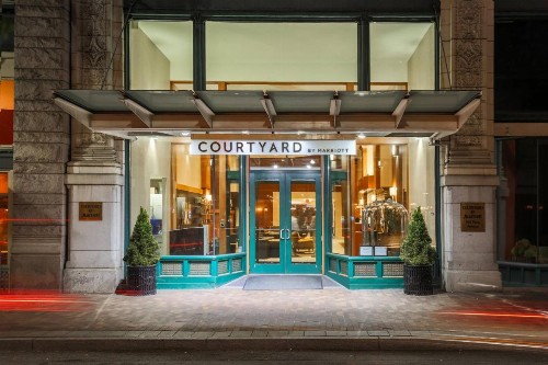 Courtyard by Marriott Pittsburgh Downtown - image 13