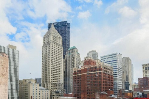 Courtyard by Marriott Pittsburgh Downtown - image 3