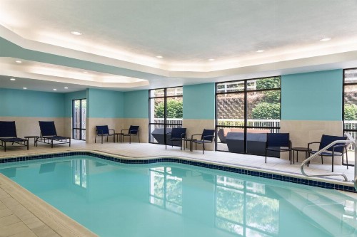 SpringHill Suites West Mifflin - image 12