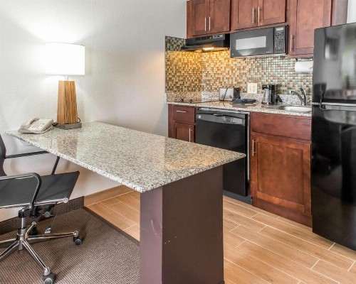 MainStay Suites Pittsburgh Airport - image 15