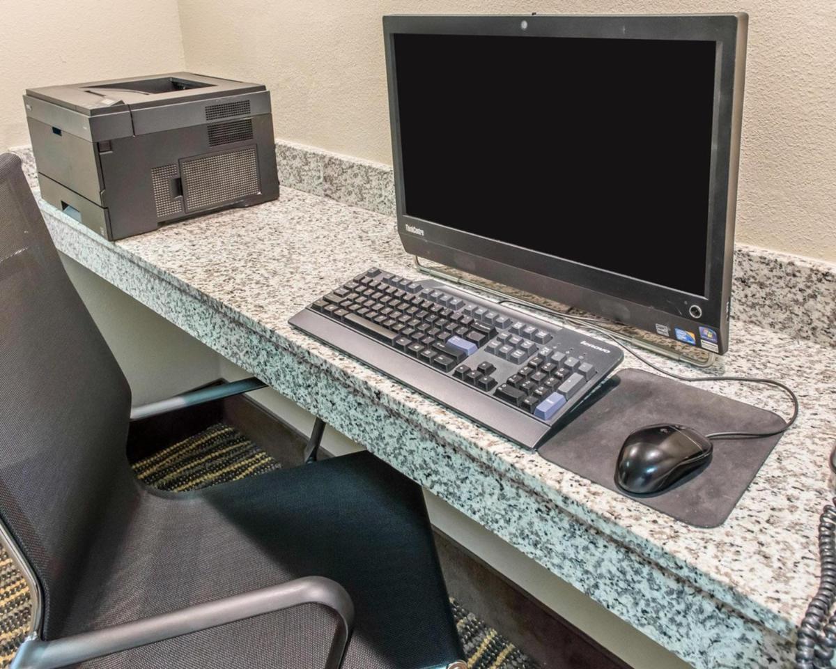 MainStay Suites Pittsburgh Airport - image 2