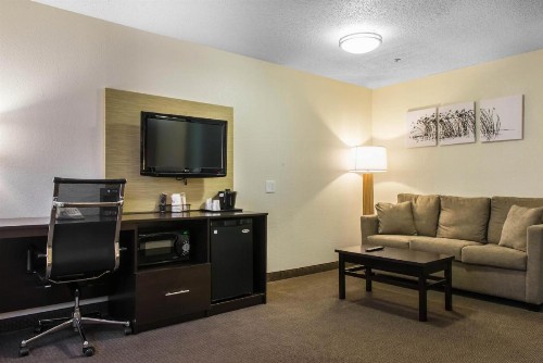 MainStay Suites Pittsburgh Airport - image 8