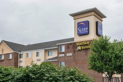 MainStay Suites Pittsburgh Airport - image 9