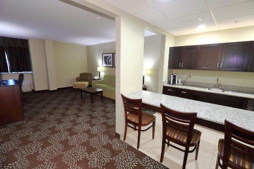Holiday Inn Express Pittsburgh West - Greentree an IHG Hotel - image 18