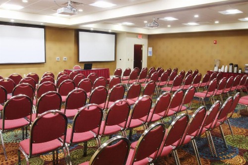 Holiday Inn Express Pittsburgh West - Greentree an IHG Hotel - image 32