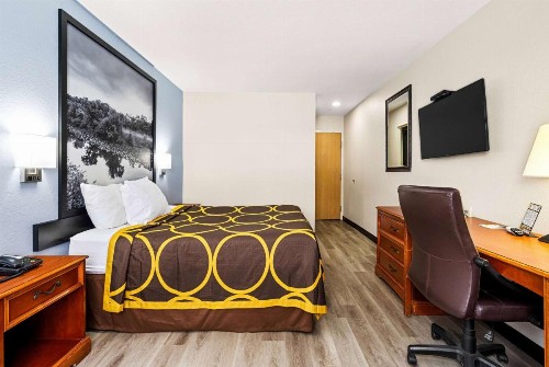 Super 8 by Wyndham Pittsburgh/Monroeville - image 40