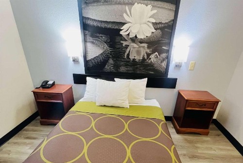 Super 8 by Wyndham Pittsburgh/Monroeville - image 47