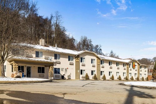 Super 8 by Wyndham Pittsburgh/Monroeville - image 9