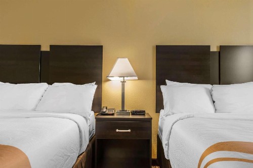Quality Inn & Suites Harmarville - image 17