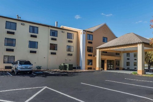 Quality Inn & Suites Harmarville - image 23