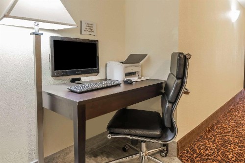 Quality Inn & Suites Harmarville - image 27