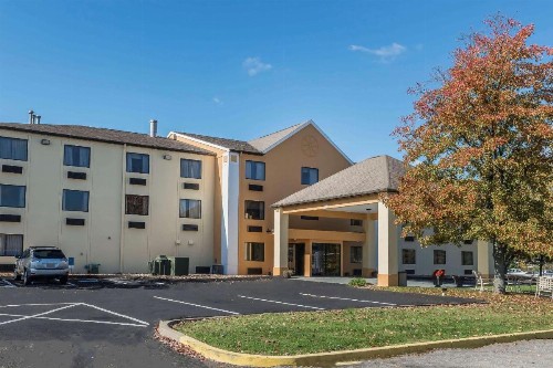 Quality Inn & Suites Harmarville - image 7