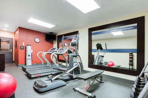 Hampton Inn Pittsburgh/West Mifflin - image 12