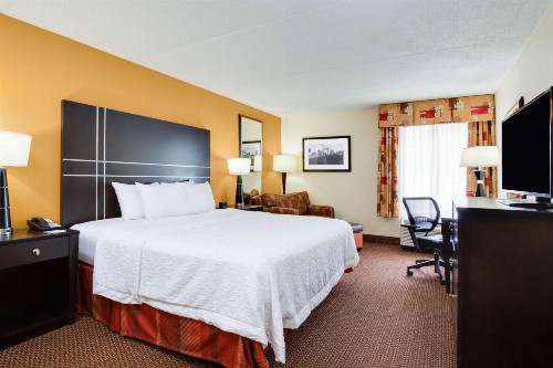 Hampton Inn Pittsburgh/West Mifflin - image 21