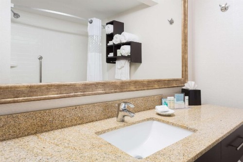 Hampton Inn Pittsburgh/West Mifflin - image 42