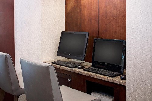 Hyatt Place Pittsburgh North Shore - image 19