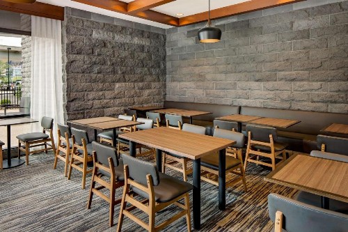 Hyatt Place Pittsburgh North Shore - image 20