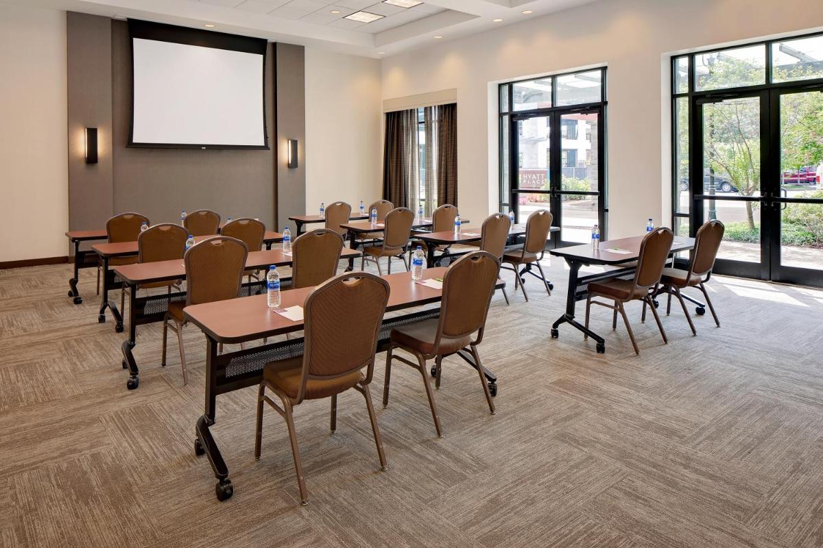 Hyatt Place Pittsburgh North Shore - image 7