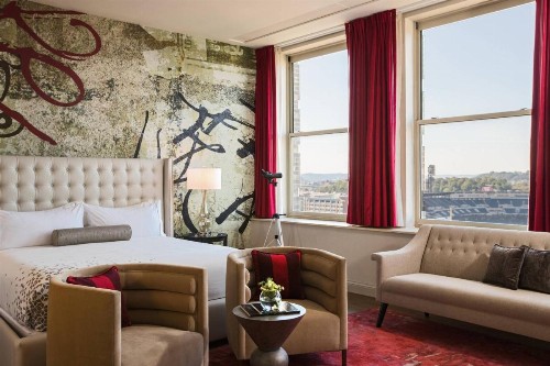 Renaissance Pittsburgh Hotel - image 33