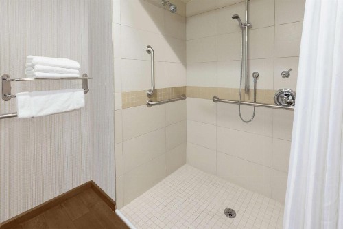 Hilton Garden Inn Pittsburgh University Place - image 19