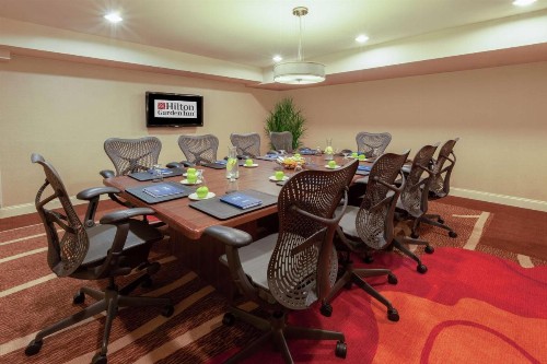 Hilton Garden Inn Pittsburgh University Place - image 29
