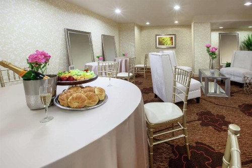 Hilton Garden Inn Pittsburgh University Place - image 36