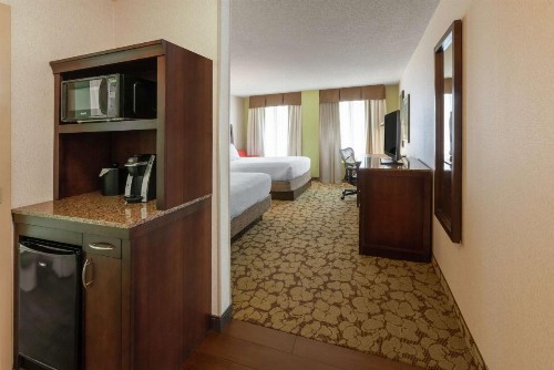 Hilton Garden Inn Pittsburgh University Place - image 39