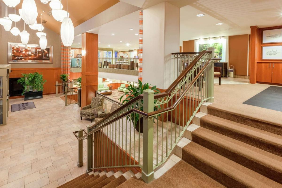 Hilton Garden Inn Pittsburgh University Place - image 4