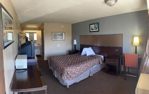 Hilltop Inn Pittsburgh - image 13