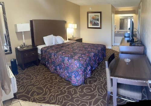 Hilltop Inn Pittsburgh - image 15