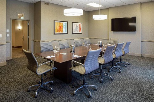 DoubleTree by Hilton Pittsburgh-Green Tree - image 22