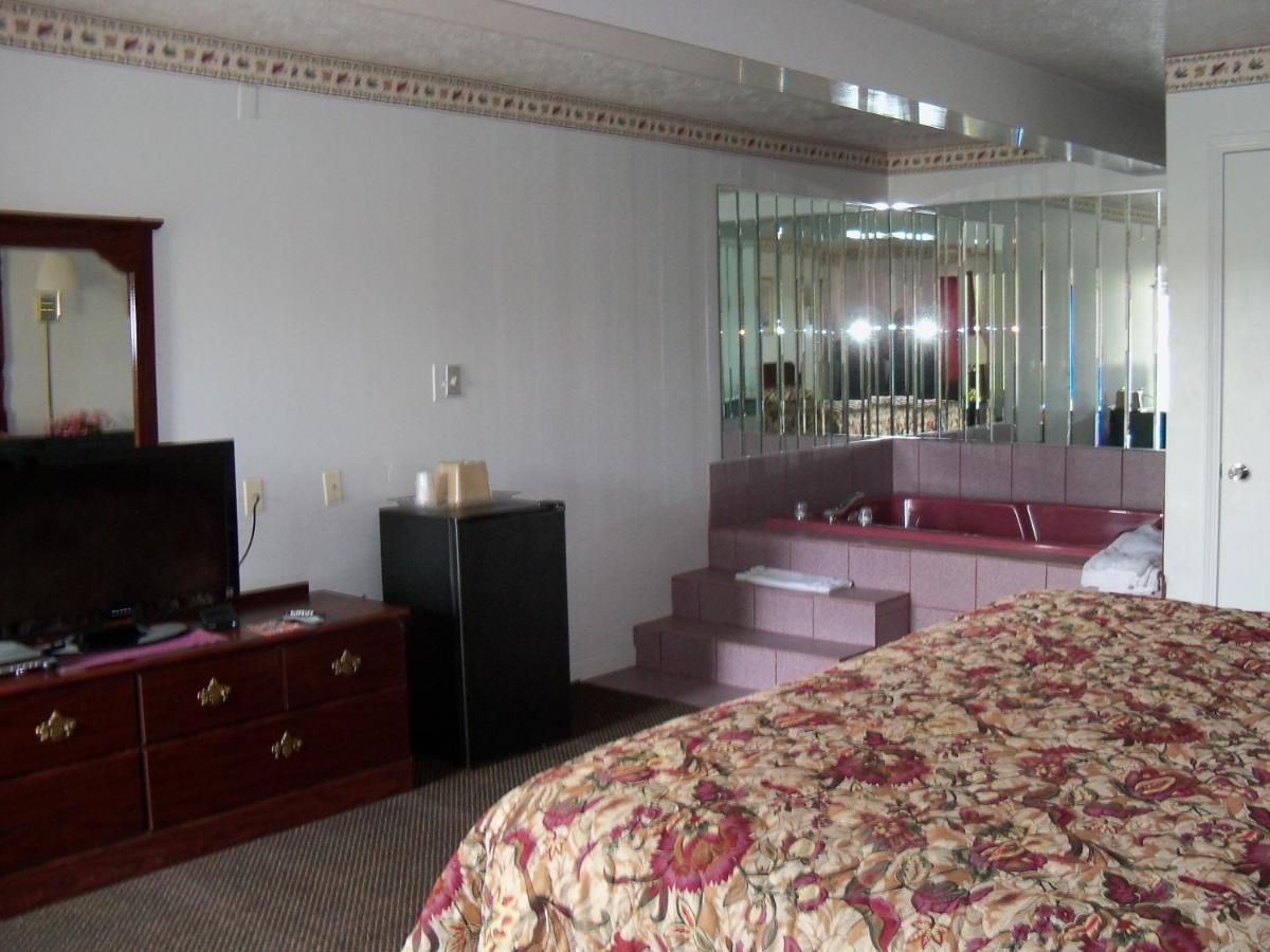 Valley Motel Pittsburgh - image 2