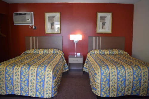 South Hills Motel - image 21