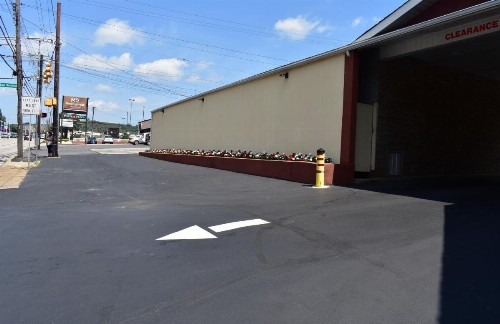South Hills Motel - image 44
