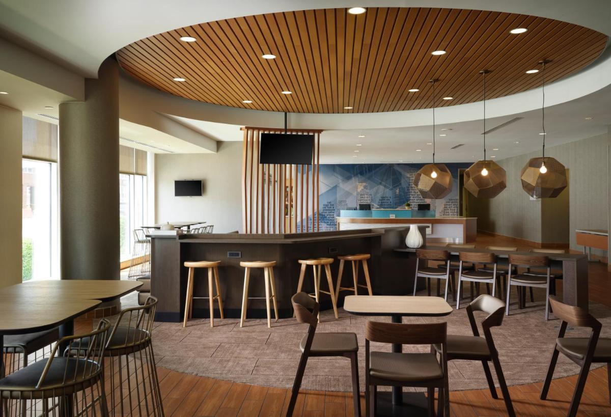 SpringHill Suites by Marriott Pittsburgh Mt. Lebanon - image 7