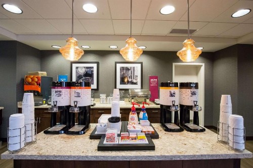 Hampton Inn & Suites - Pittsburgh/Harmarville PA - image 19