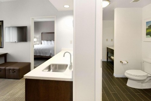 Hampton Inn & Suites - Pittsburgh/Harmarville PA - image 2