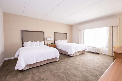 Hampton Inn & Suites - Pittsburgh/Harmarville PA - image 21