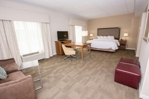 Hampton Inn & Suites - Pittsburgh/Harmarville PA - image 48