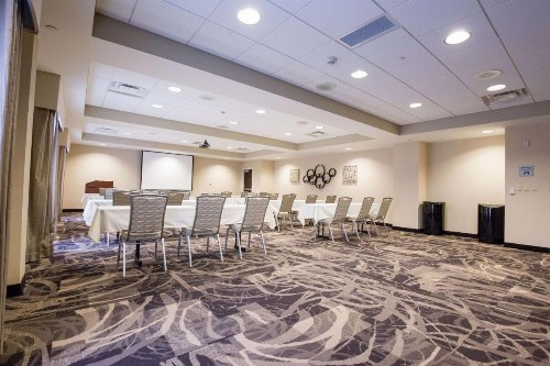 Hampton Inn & Suites - Pittsburgh/Harmarville PA - image 9